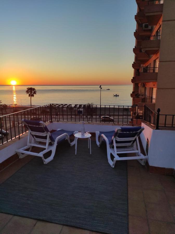 Atico Primera Linea Marina Beach Фуэнхирола Экстерьер фото