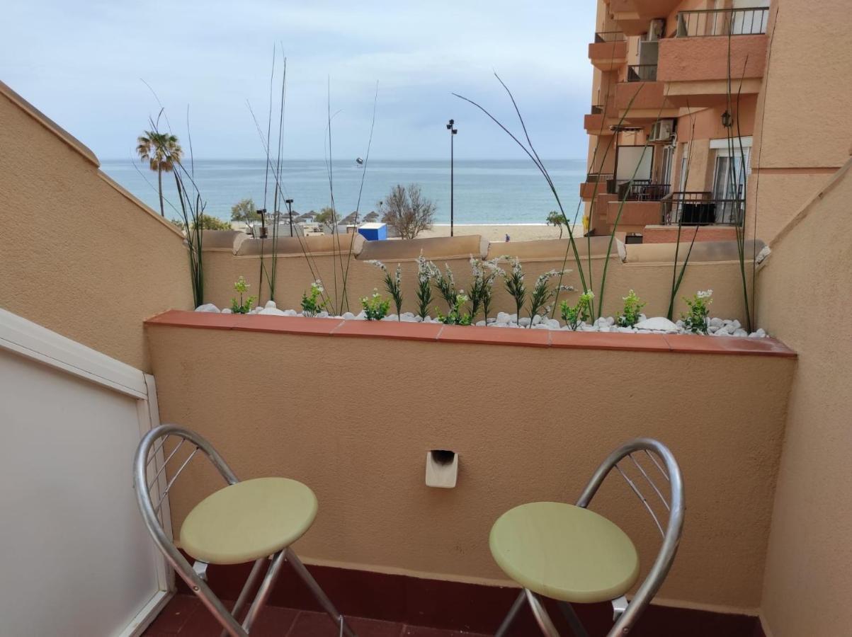Atico Primera Linea Marina Beach Фуэнхирола Экстерьер фото